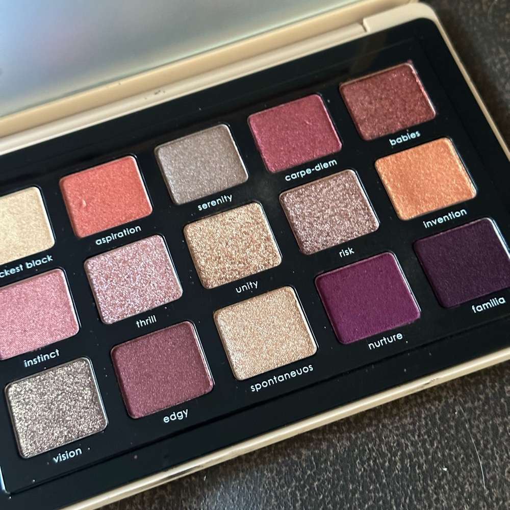 Neutral & Warm Shimmer Eyeshadow Palette - Gold, Bronze, Rose, Burgundy